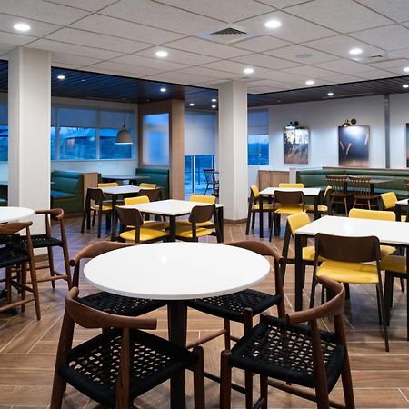 Fairfield Inn & Suites By Marriott Charlotte University Research Park Екстериор снимка