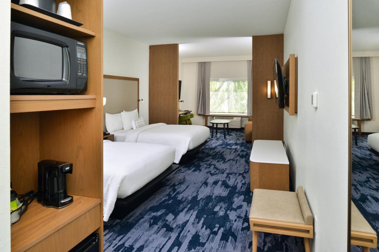 Fairfield Inn & Suites By Marriott Charlotte University Research Park Екстериор снимка