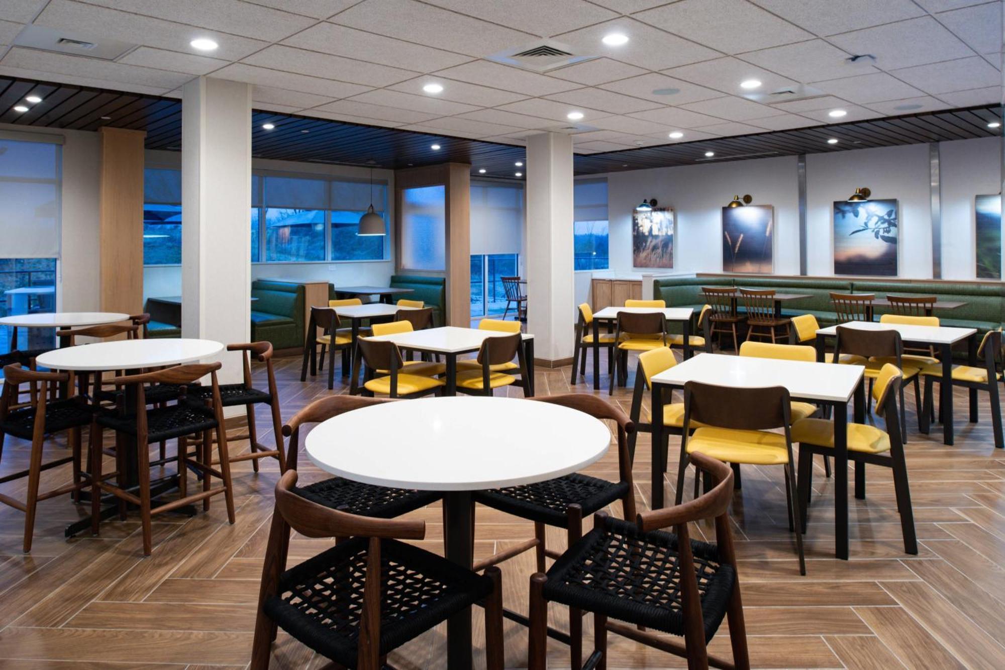 Fairfield Inn & Suites By Marriott Charlotte University Research Park Екстериор снимка