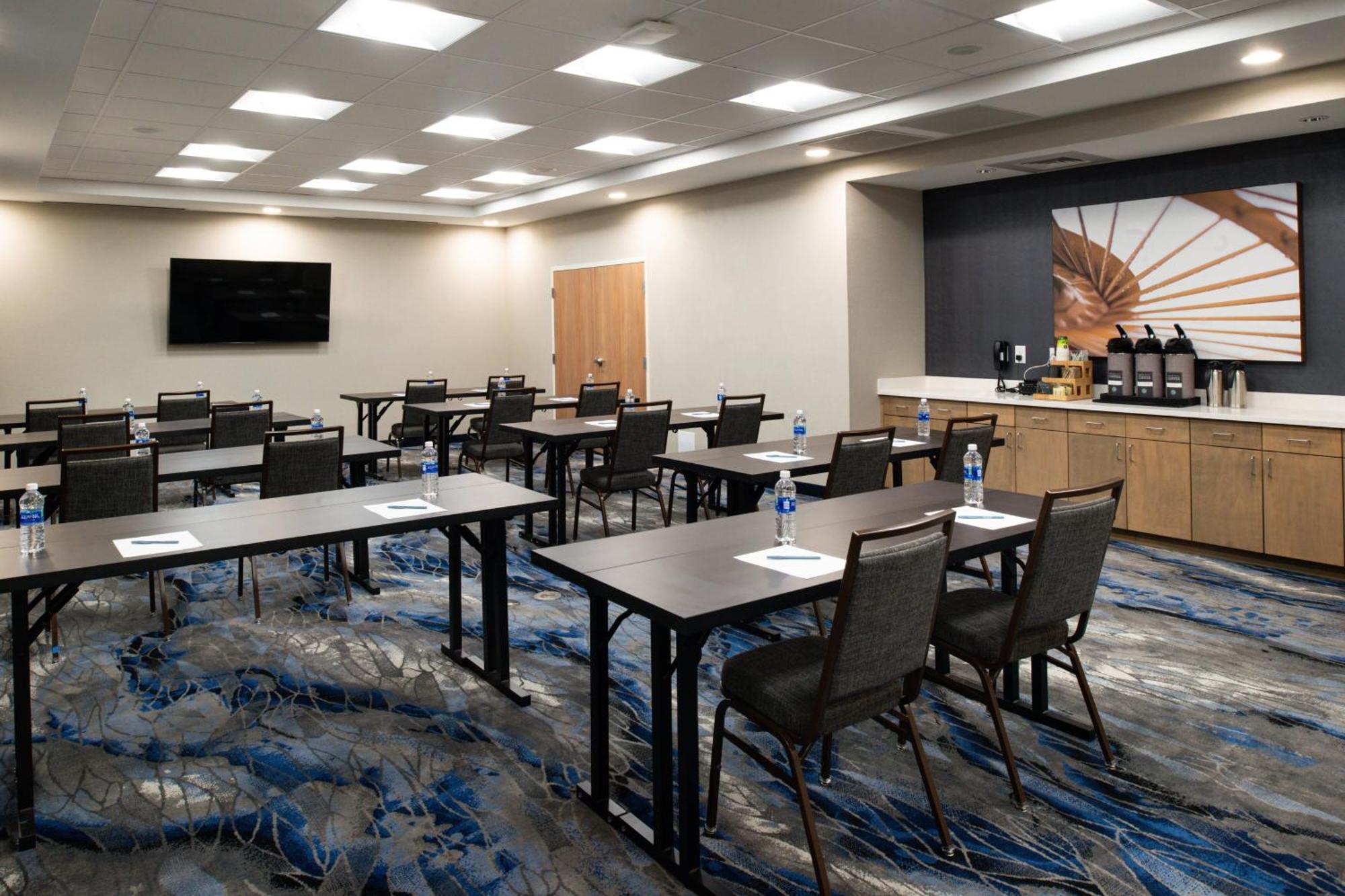 Fairfield Inn & Suites By Marriott Charlotte University Research Park Екстериор снимка